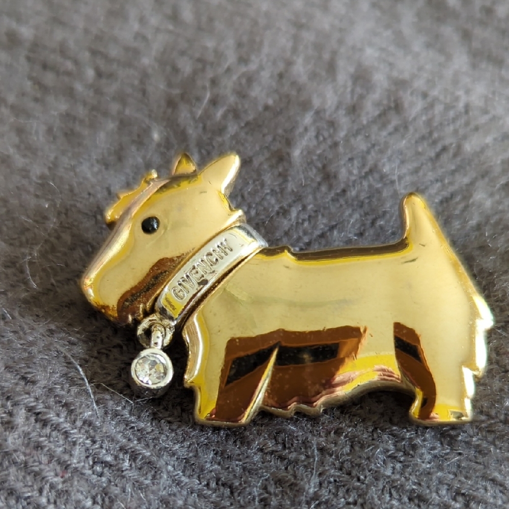 Givenchy Scottie Brooch. Signed.